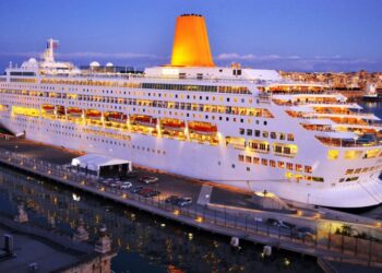 دیدنی های کیش در شب